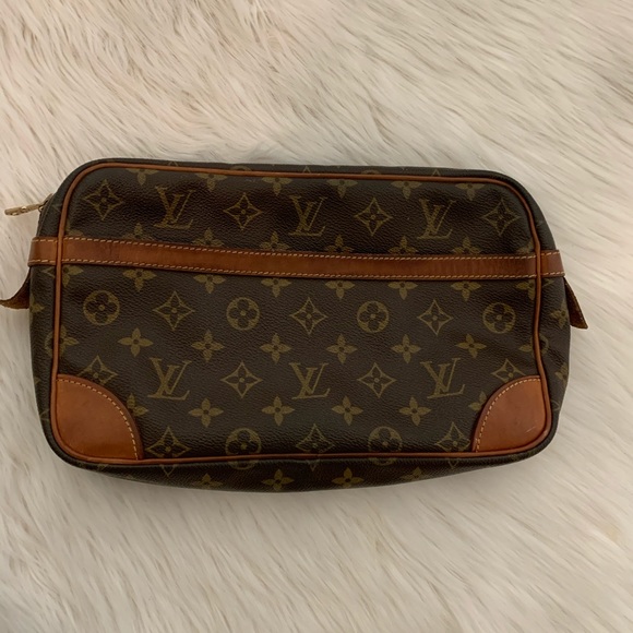 lv makeup bag